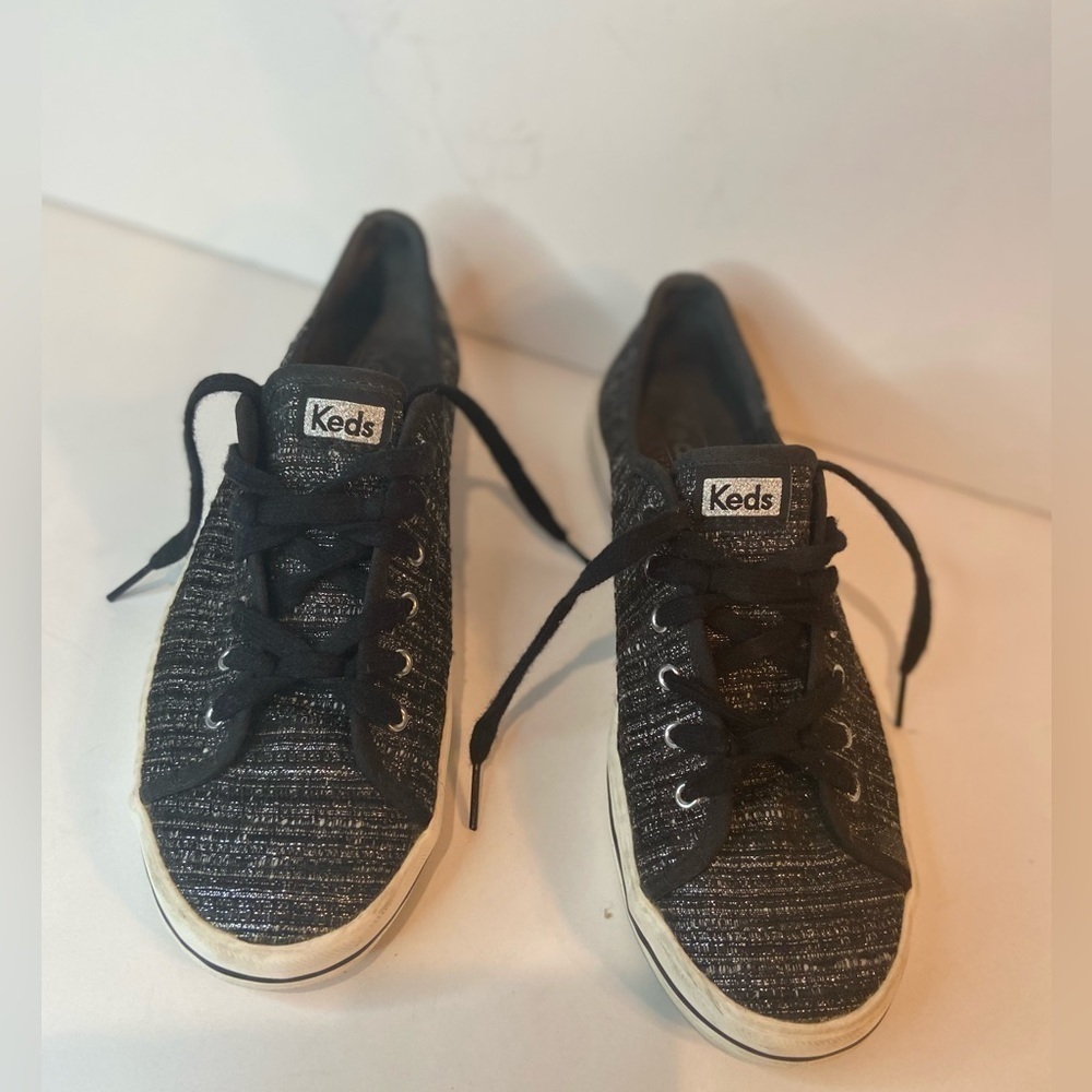 Keds~Ortholite Black w/Silver Metallic Threading Design~Lace-Up Sneakers~Size 9